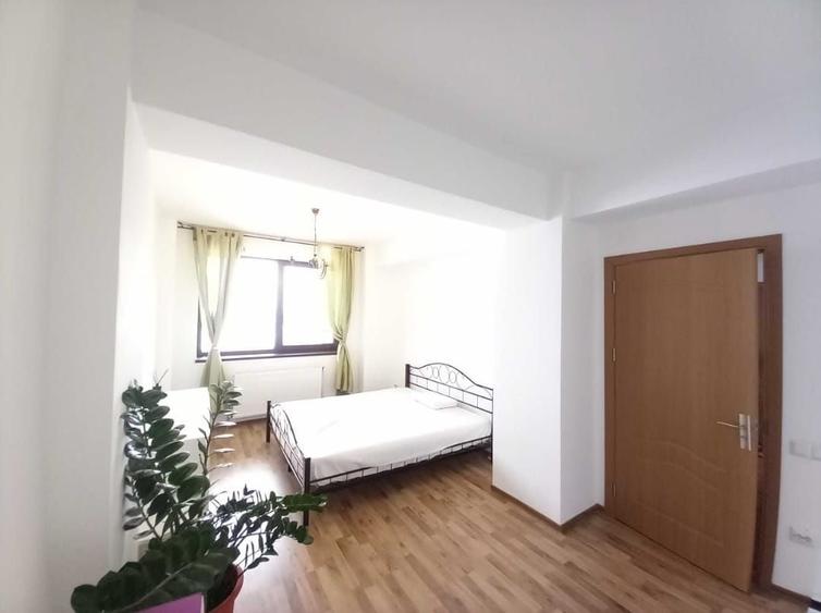 Apartament cu 4 camere în Băneasa