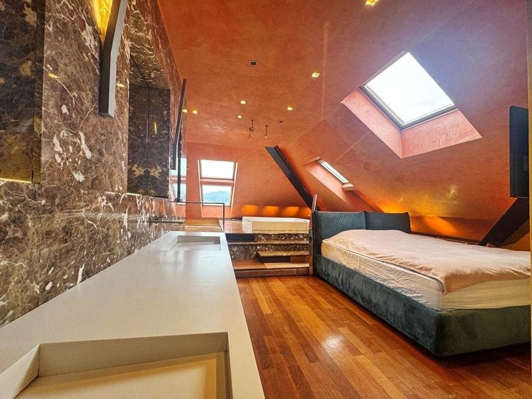 Penthouse cu 5 camere decomandat, mobilat în Blumăna