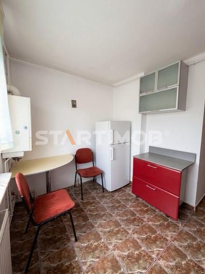 Garsonieră decomandată în Răcădău
