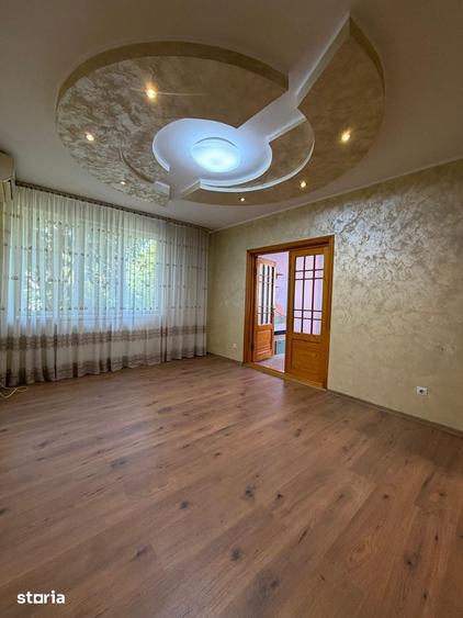 Apartament cu 3 camere semidecomandat în Mazepa 2