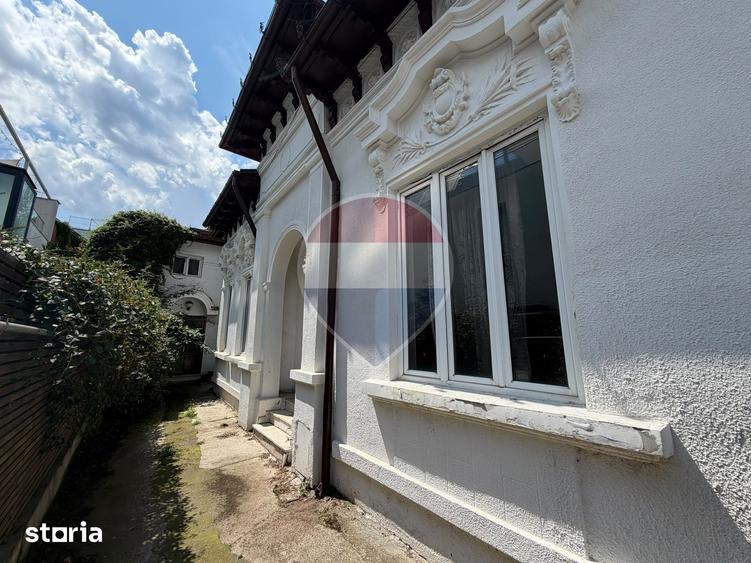 Casă cu 7 camere cu Teren 154.65 Mp în Victoriei