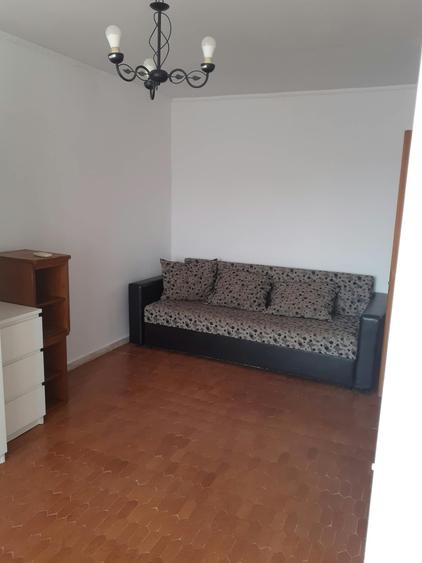 Apartament cu 2 camere decomandat în Iancului