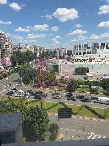 Apartament cu 4 camere decomandat în Lujerului