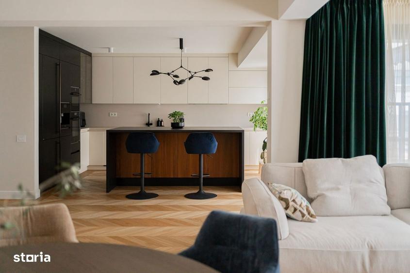 Apartament cu 5 camere decomandat în Central