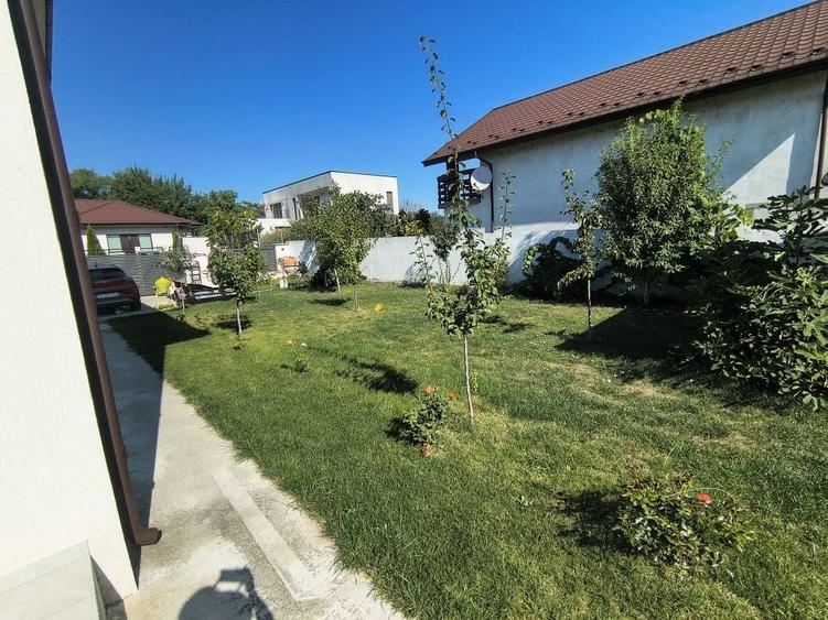 Casă cu 4 camere în Central