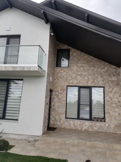 Casă cu 4 camere în Schela Cladovei