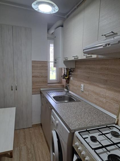 Apartament cu 2 camere semidecomandat în Cedonia
