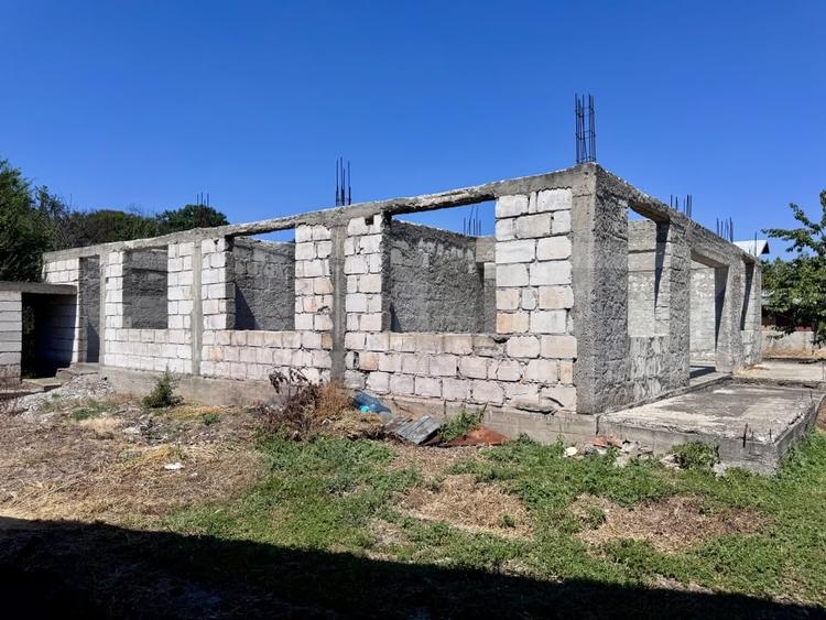 Casă individuală cu 4 camere cu Canalizare în Păulești
