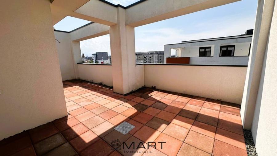 Apartament cu 4 camere decomandat în Lazaret