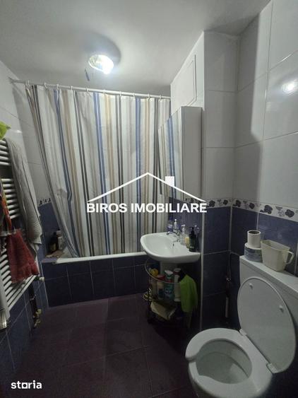 Apartament cu 3 camere în Brazda lui Novac