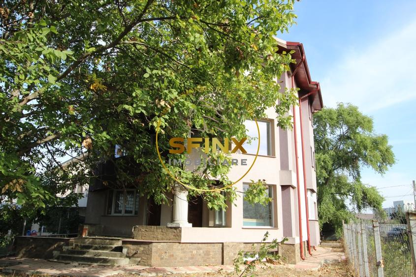 Casă individuală cu 9 camere cu Canalizare în Jilava