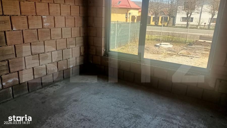 Casă cu 4 camere decomandat cu Teren 600 Mp în Beclean