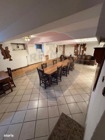 Spațiu comercial, de 320 mp, în Prislop