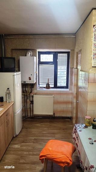 Apartament cu 4 camere decomandat în Ultracentral