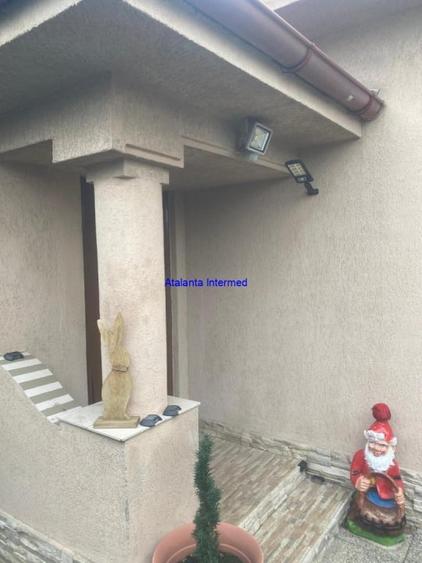 Casă cu 3 camere cu Teren 270 Mp în Brătianu