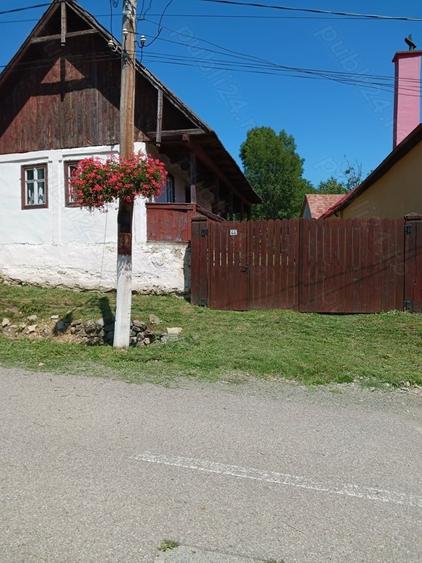 Casă în Aluniș