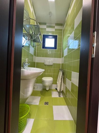 Casă individuală cu 5 camere cu Piscina în Cazasu
