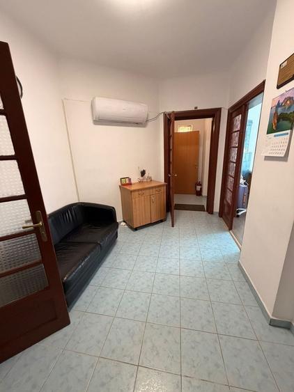 Apartament cu 3 camere în Parcul Carol
