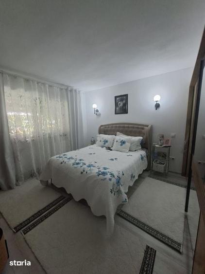 Casă cu 4 camere cu Teren 800 Mp în Ferneziu