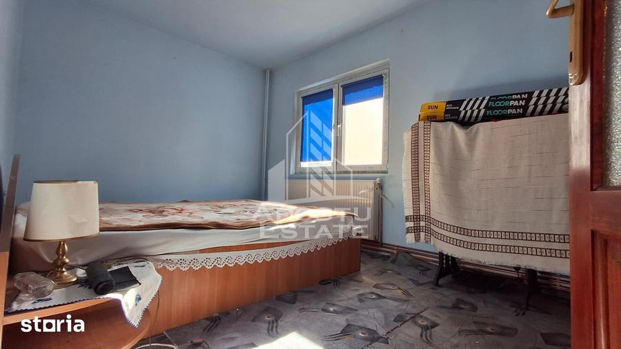Apartament cu 3 camere în Micălaca