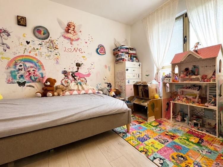 Apartament cu 3 camere decomandat în Doamna Ghica