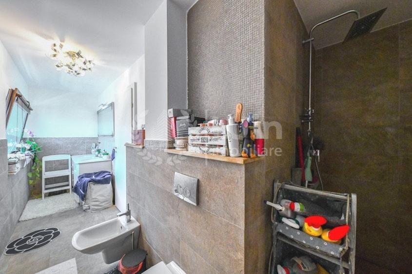 Penthouse cu 3 camere semidecomandat, mobilat în Bună Ziua