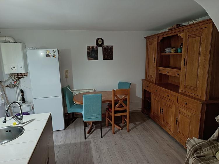 Casă cu 2 camere cu Teren 300 Mp în Central