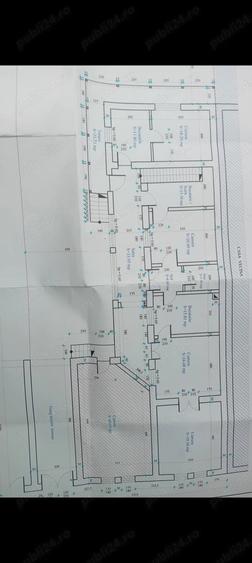 Casă cu 7 camere cu Teren 100 Mp în Central