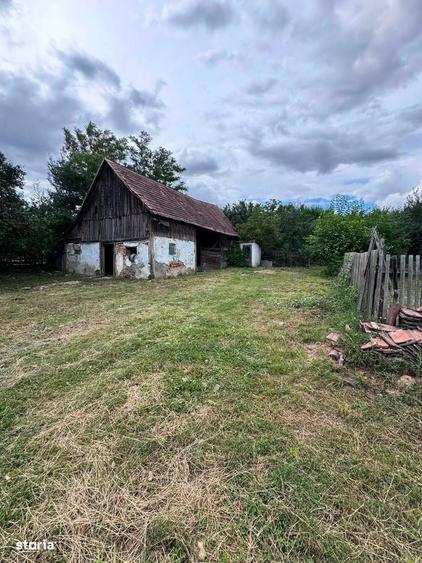 Casă cu 3 camere decomandat în Central