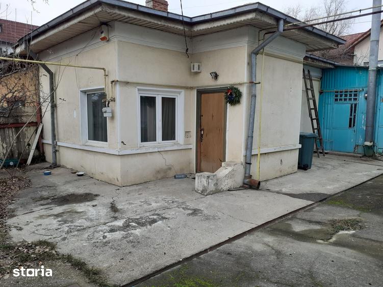 Casă cu 2 camere cu Teren 298 Mp în Bucureștii Noi