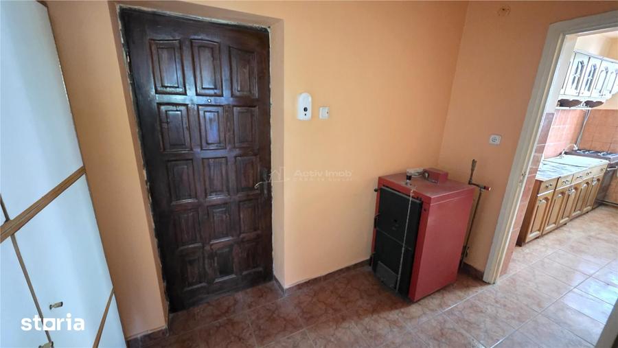 Apartament cu 2 camere decomandat, mobilat în Central