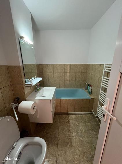 Spațiu comercial, de 50 mp, în Central