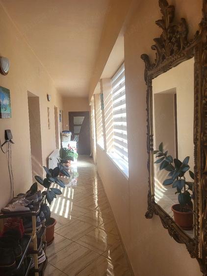 Casă cu 3 camere cu Teren 1400 Mp în Central