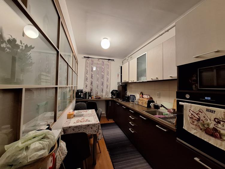 Apartament cu 3 camere, 78 mp, balcon, zona Stadionului - 7