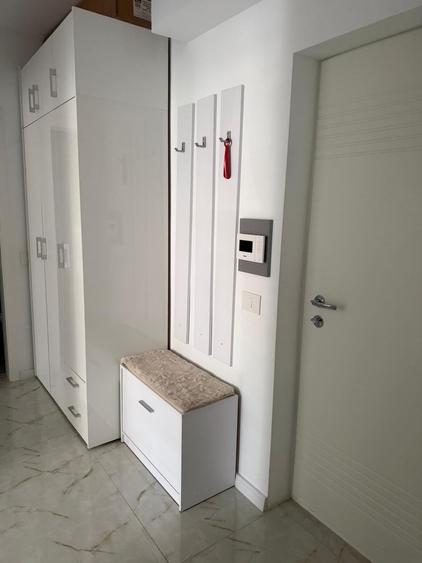 Apartament cu 2 camere decomandat în Exterior Vest