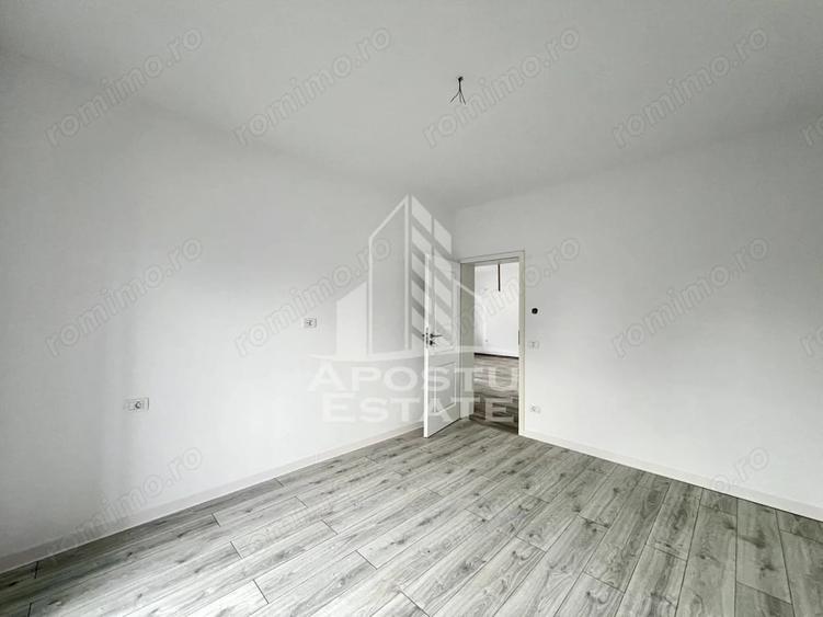 Casă cu 3 camere cu Teren 287 Mp în Sânandrei