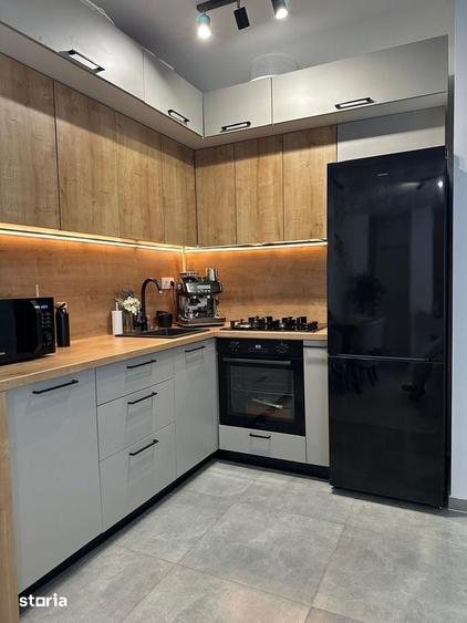 Apartament cu 3 camere în Dumbrăvița