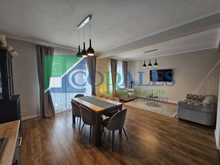 Duplex cu 5 camere cu Canalizare în Dumbrăvița