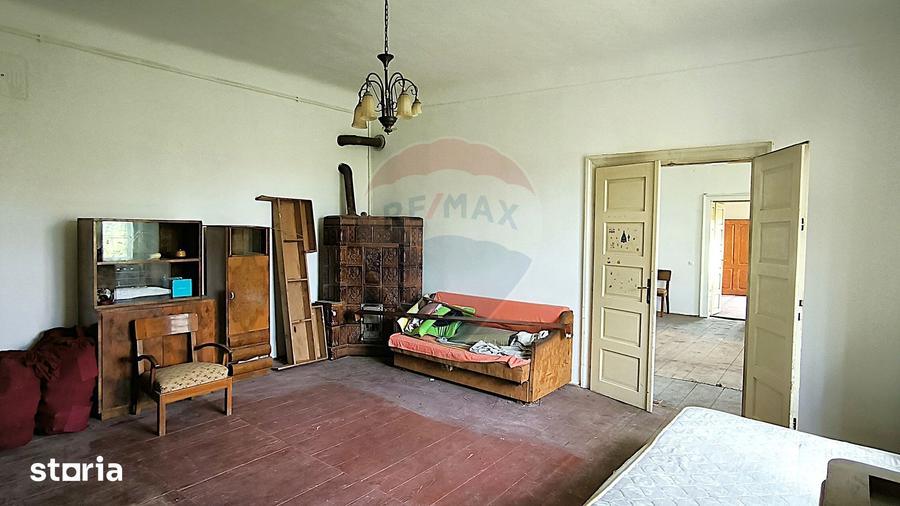 Casă cu 3 camere cu Teren 470 Mp în Dumbrăveni