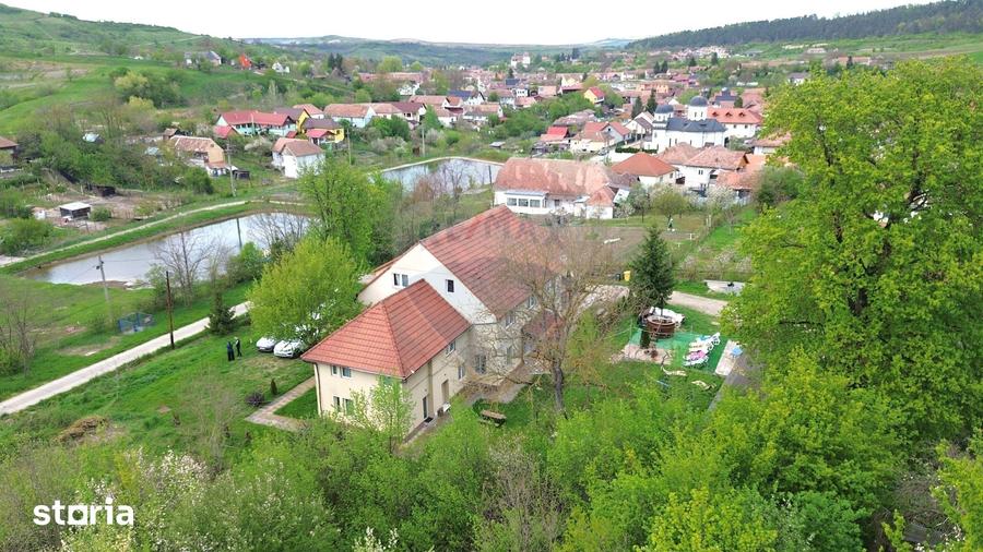 Spațiu comercial, de 710 mp, în Bazna