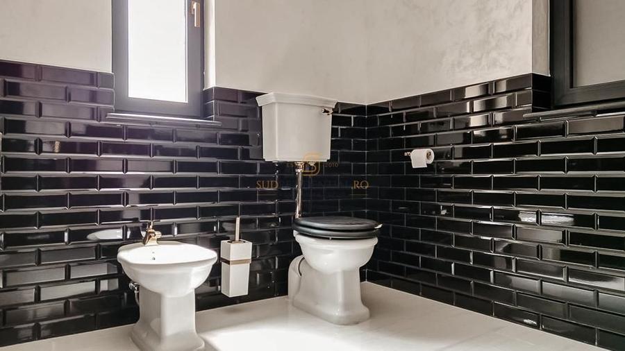 Apartament cu 7 camere decomandat, mobilat în Parcul Carol