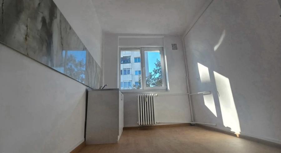 2 camere, Podu Ros, Aleea Rozelor – renovat complet. - 1