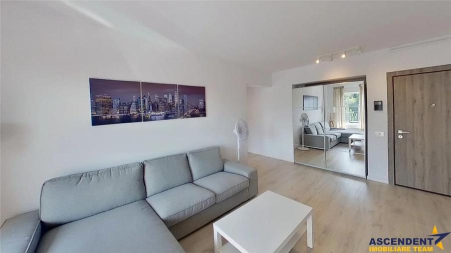 Apartament cu 2 camere decomandat în Noua