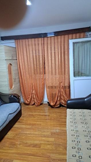 Garsonieră decomandată în Exterior Vest