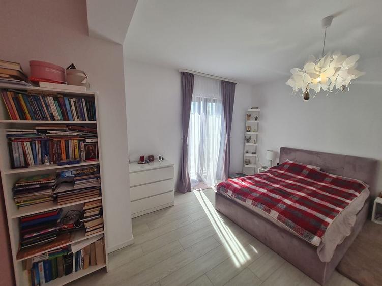 Duplex cu 3 camere cu Piscina în Chișoda