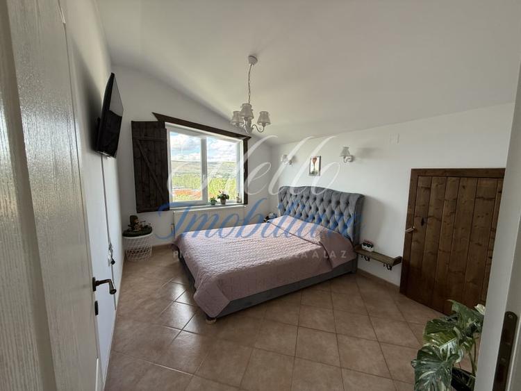 Apartament cu 4 camere în Florești