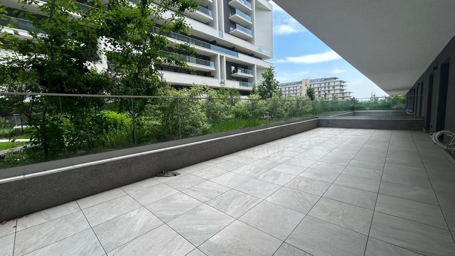 Apartament cu 3 camere decomandat în Barbu Văcărescu