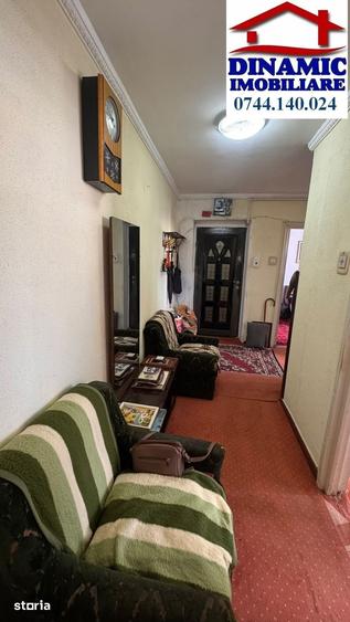 Apartament cu 2 camere decomandat în Precista