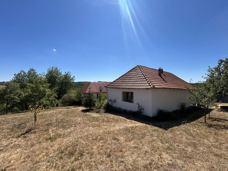 Casă cu 4 camere în Huta