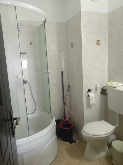 Apartament cu 3 camere decomandat în Vest